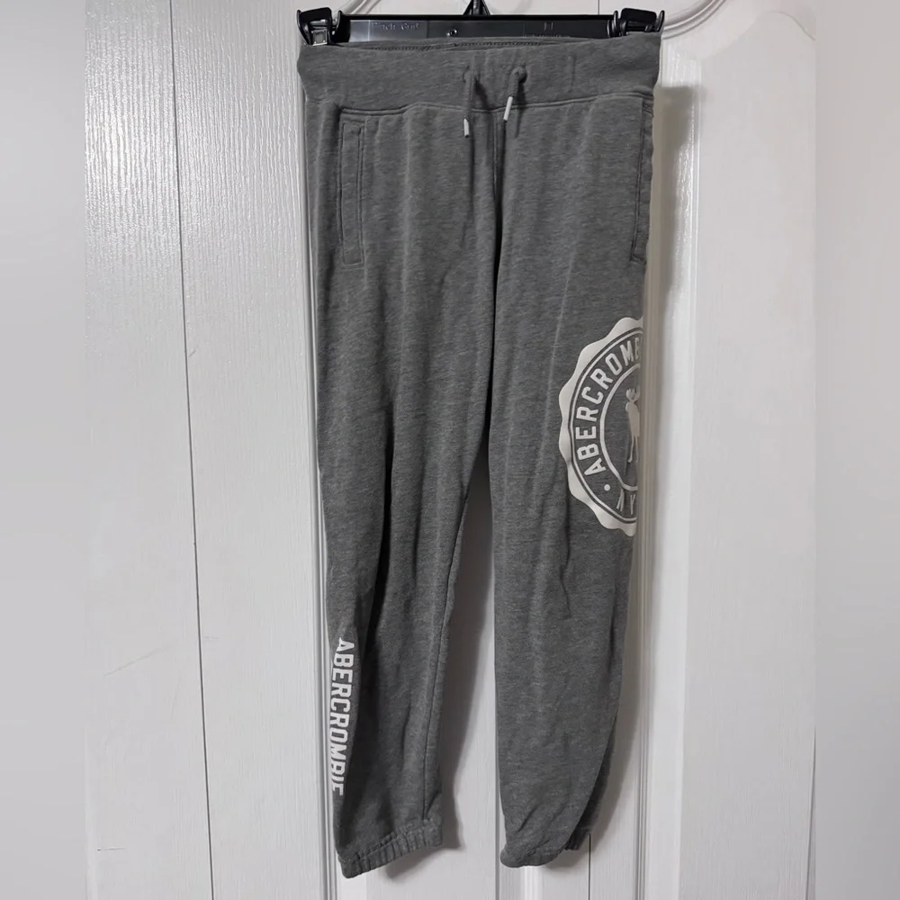2 boys Abercrombie kids sweat pants - Picture 6 of 11